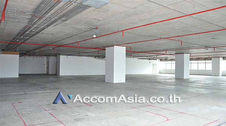 5  Office Space For Rent in Silom ,Bangkok BTS Surasak at Vorawat Building AA12863